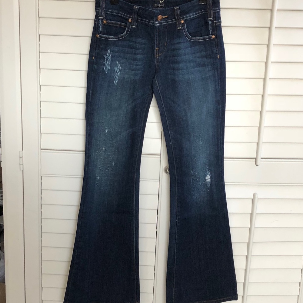 Vgoss wide leg jean in mint condition. SZ 26